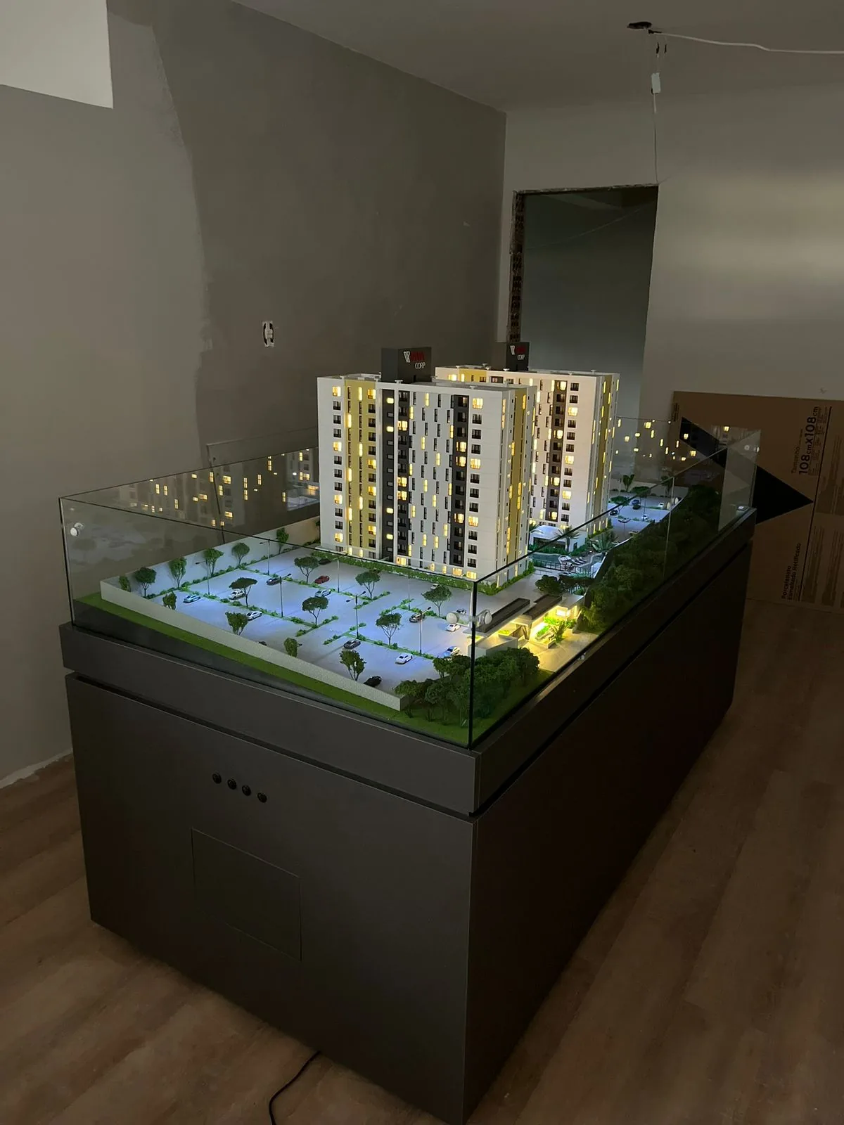 Maquete física VivaCorp, escala 1:75 — vista 6
